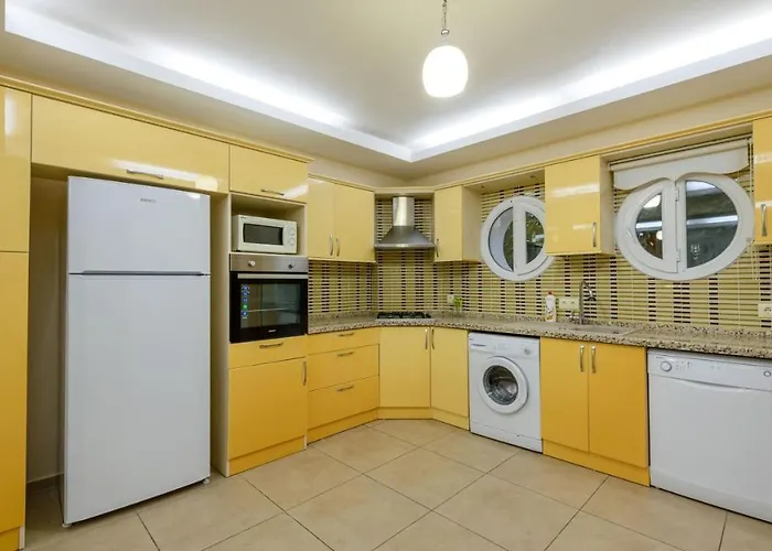 Vilă Musa - 5 Bedroom In Hisaronu Fethiye