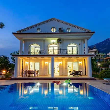 Willa Musa - 5 Bedroom In Hisaronu Fethiye