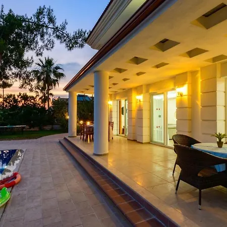 Willa Musa - 5 Bedroom In Hisaronu Fethiye