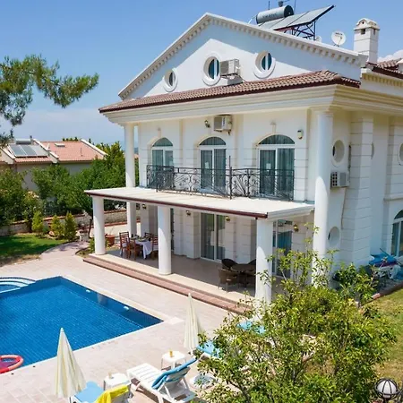 Musa - 5 Bedroom In Hisaronu Vila Fethiye