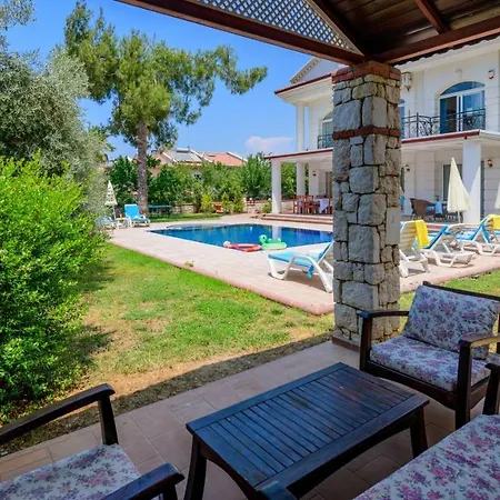 Musa - 5 Bedroom In Hisaronu Vila
