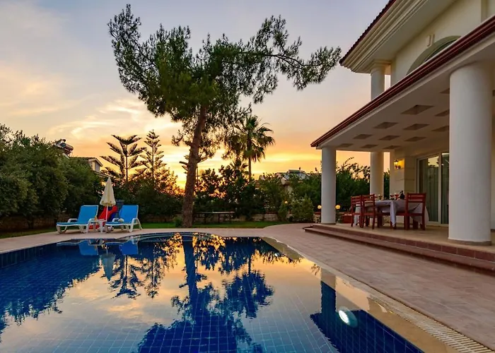 Musa - 5 Bedroom In Hisaronu Willa *