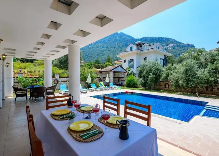 Willa Musa - 5 Bedroom In Hisaronu Fethiye