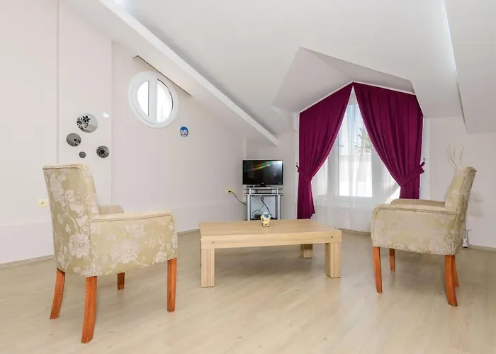 Musa - 5 Bedroom In Hisaronu Vila *